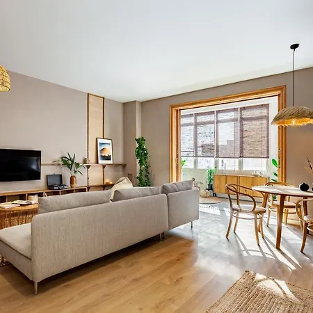 Padar - 2 Bedrooms In Eixample Dreta * Barcelona