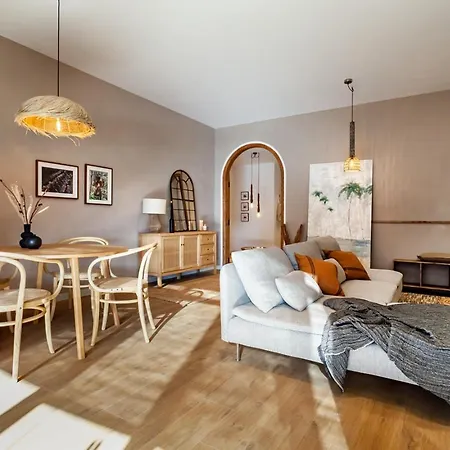 Padar - 2 Bedrooms In Eixample Dreta Barcelona